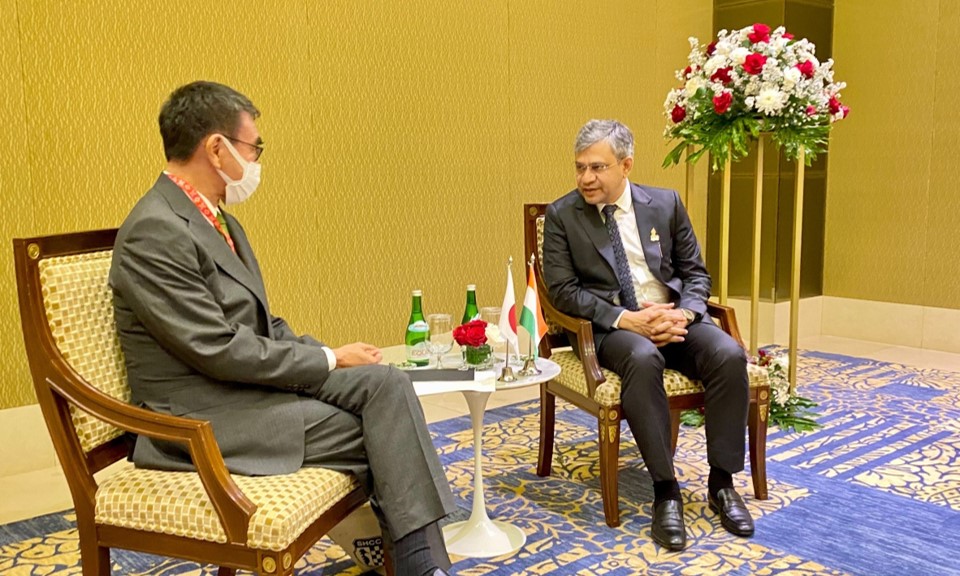 Minister Kono and Minister for Railways; Information & Broadcasting; Electronics & Information Technology, Government of India, Shri Ashwini Vaishnaw.