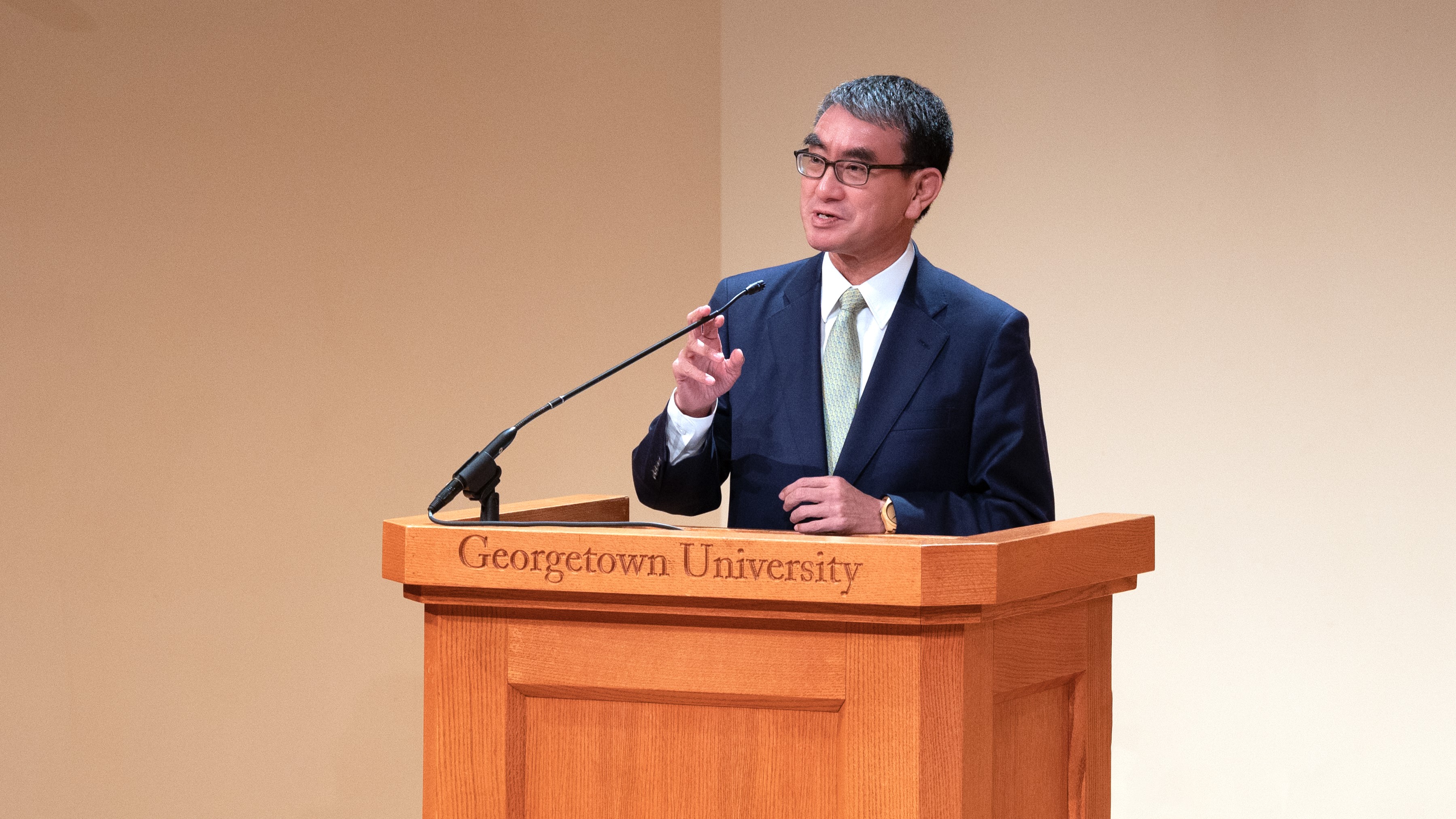 Minister Kono providing lecture at Georgetown University