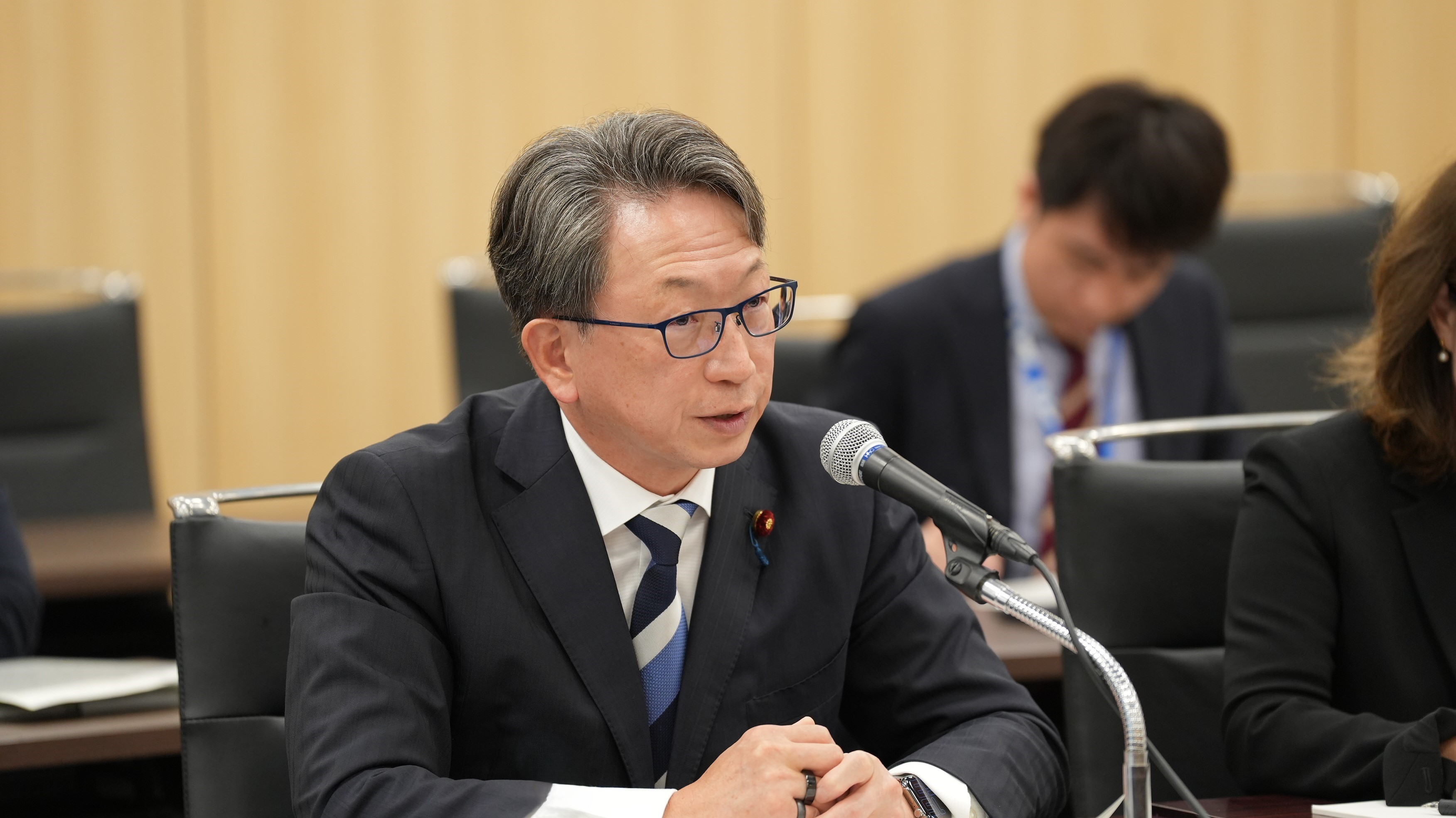 Photo of Digital Minister Taira speaking at the bilateral meeting.