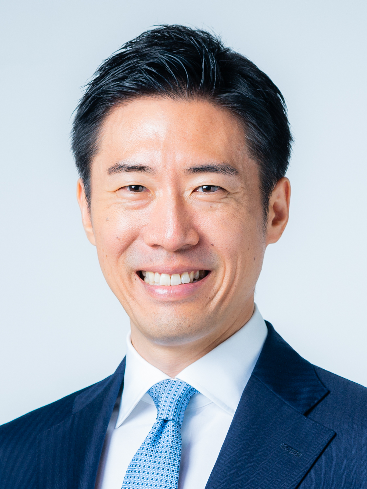 Profile picture of Shiozaki Akihisa, State Minister for Digital Transformation